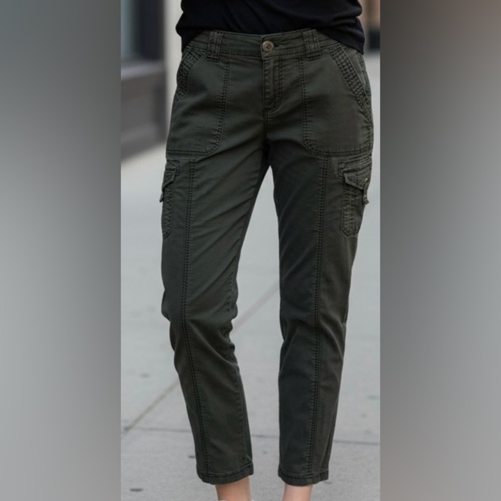 Natural Reflections (Bass Pro Shop) Olive Green Cargo Pants - Size 10